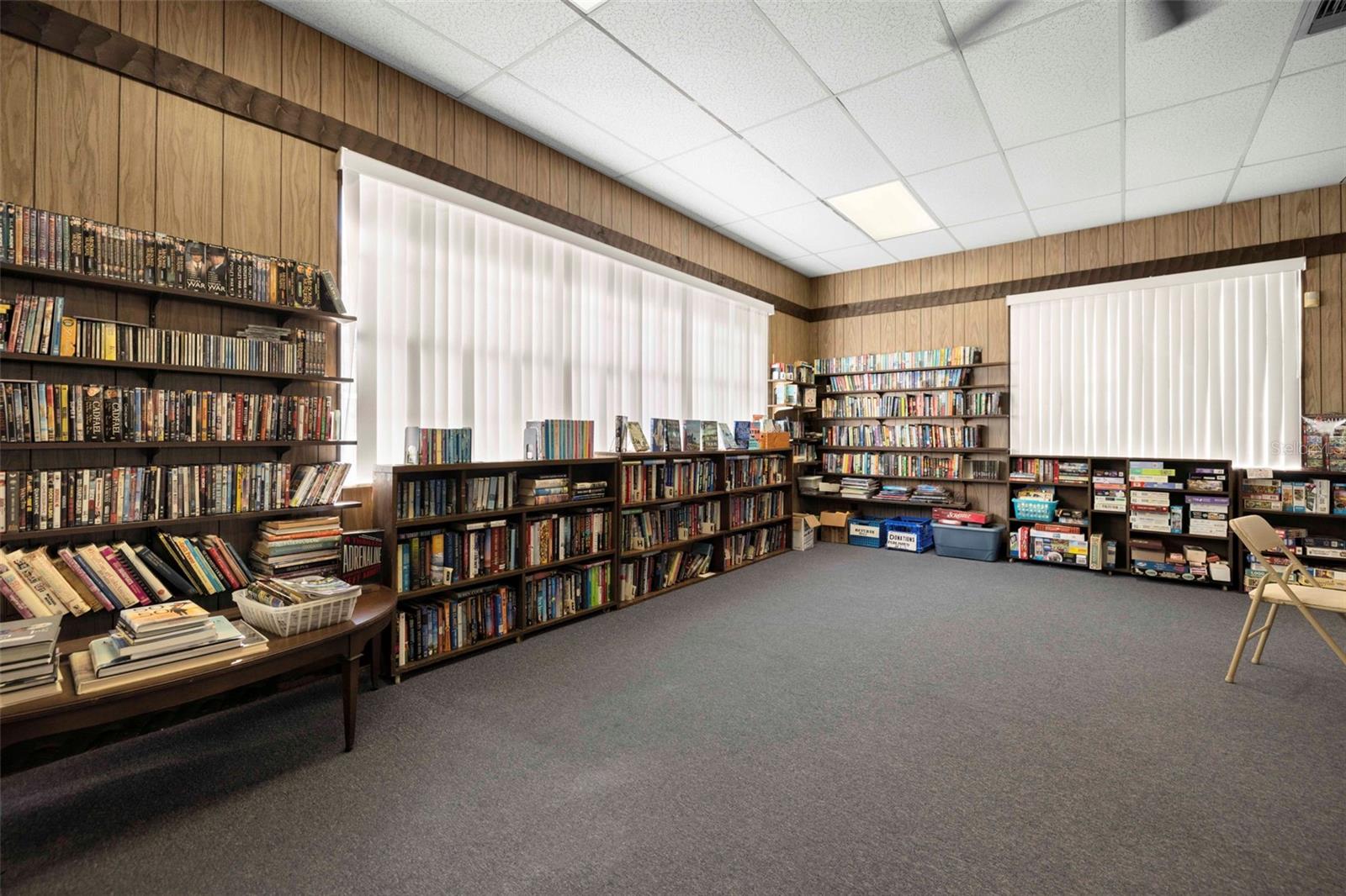 DOUGLAS ARMS - Residential