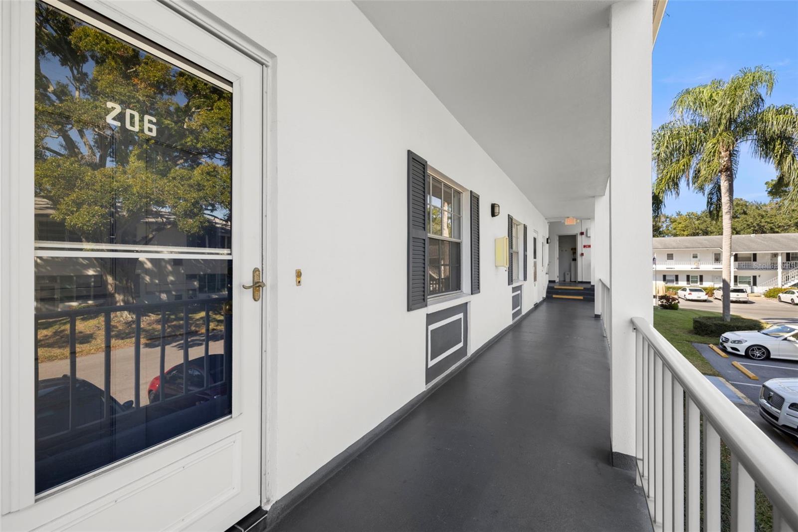 DOUGLAS ARMS - Residential