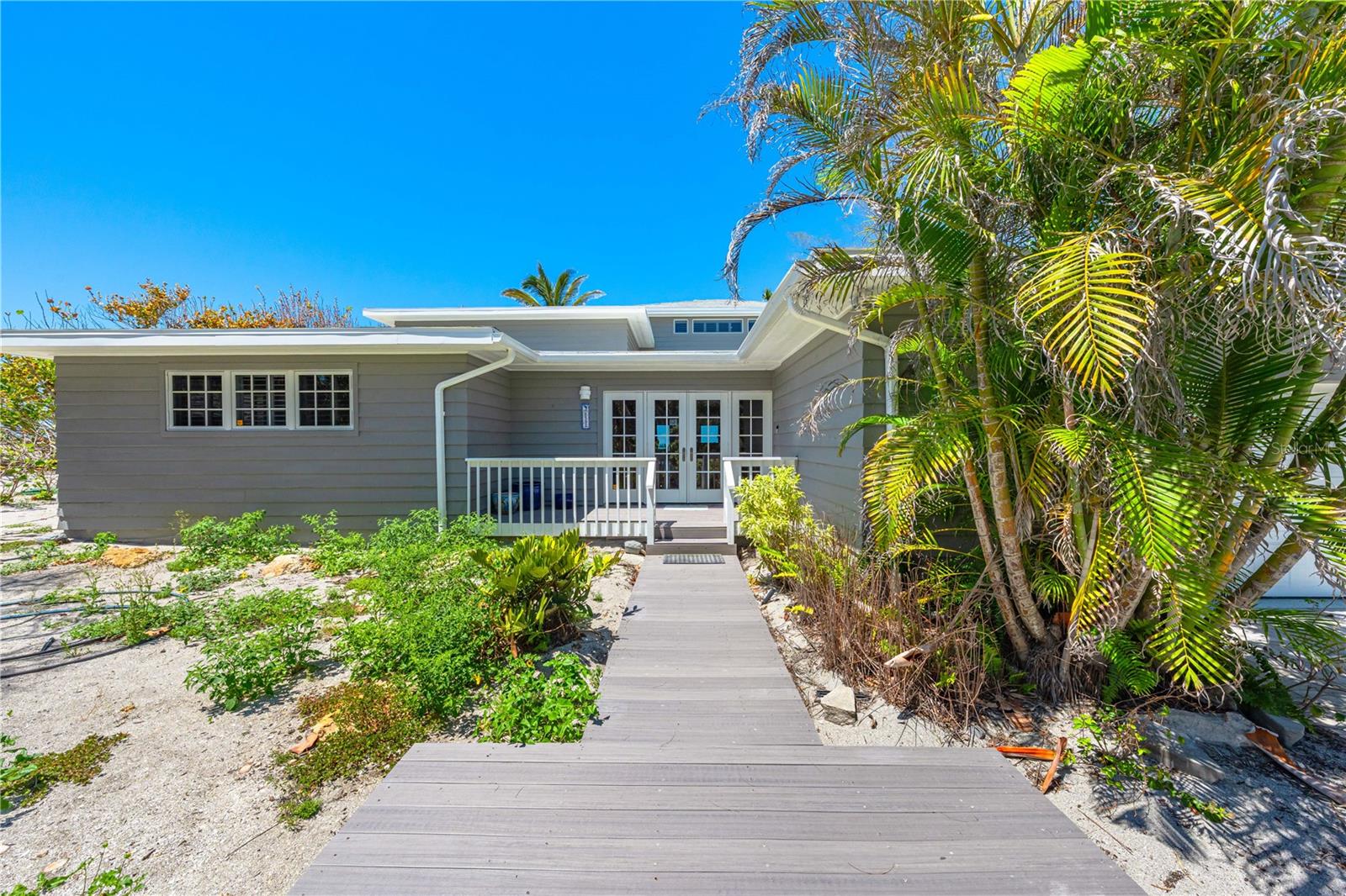 8592 HIDDEN LAGOON ROAD