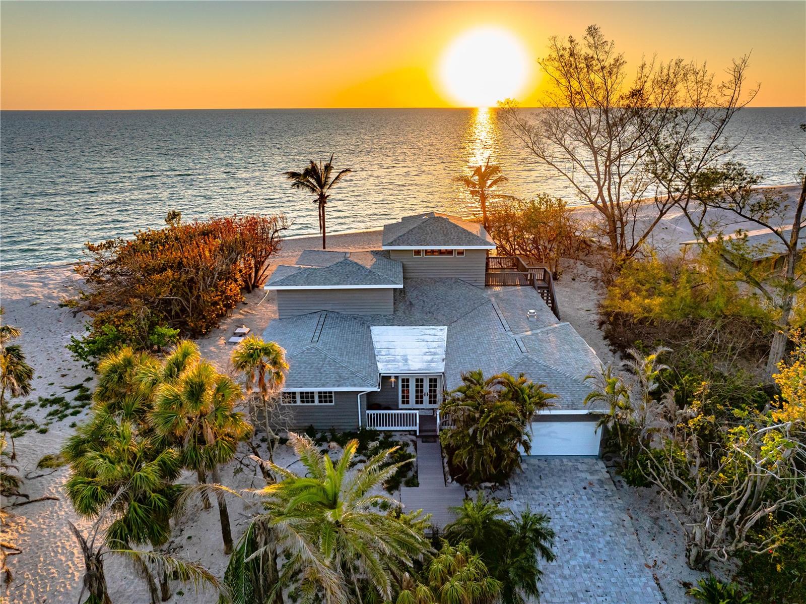 8592 HIDDEN LAGOON ROAD