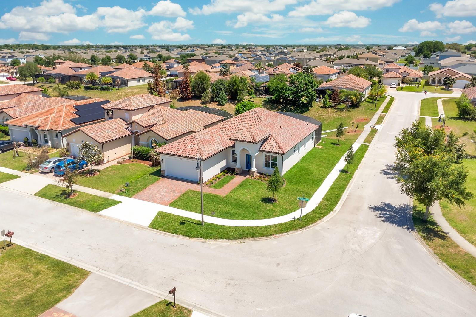 VILLA SORRENTO - Residential