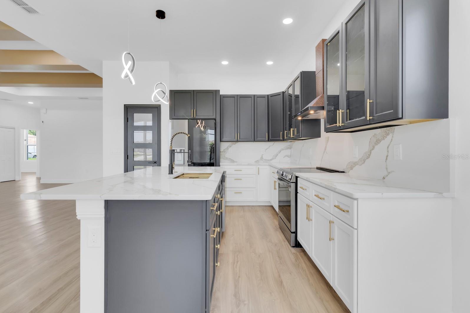 VILLA SORRENTO - Residential