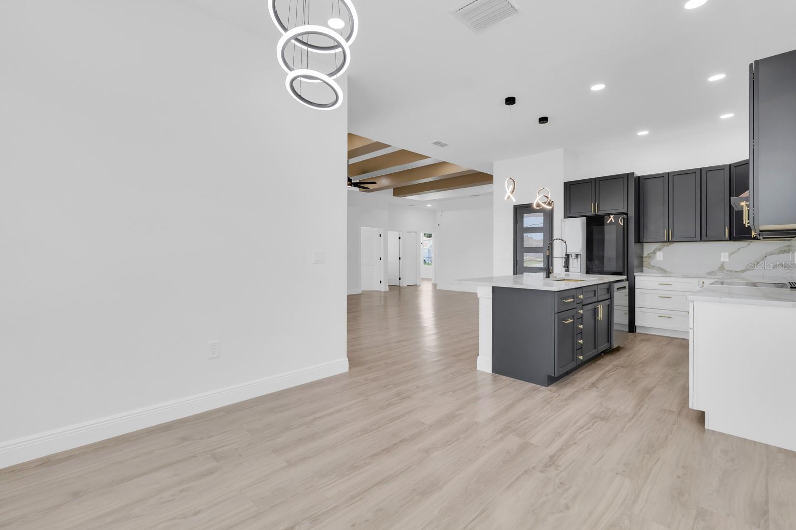 VILLA SORRENTO - Residential