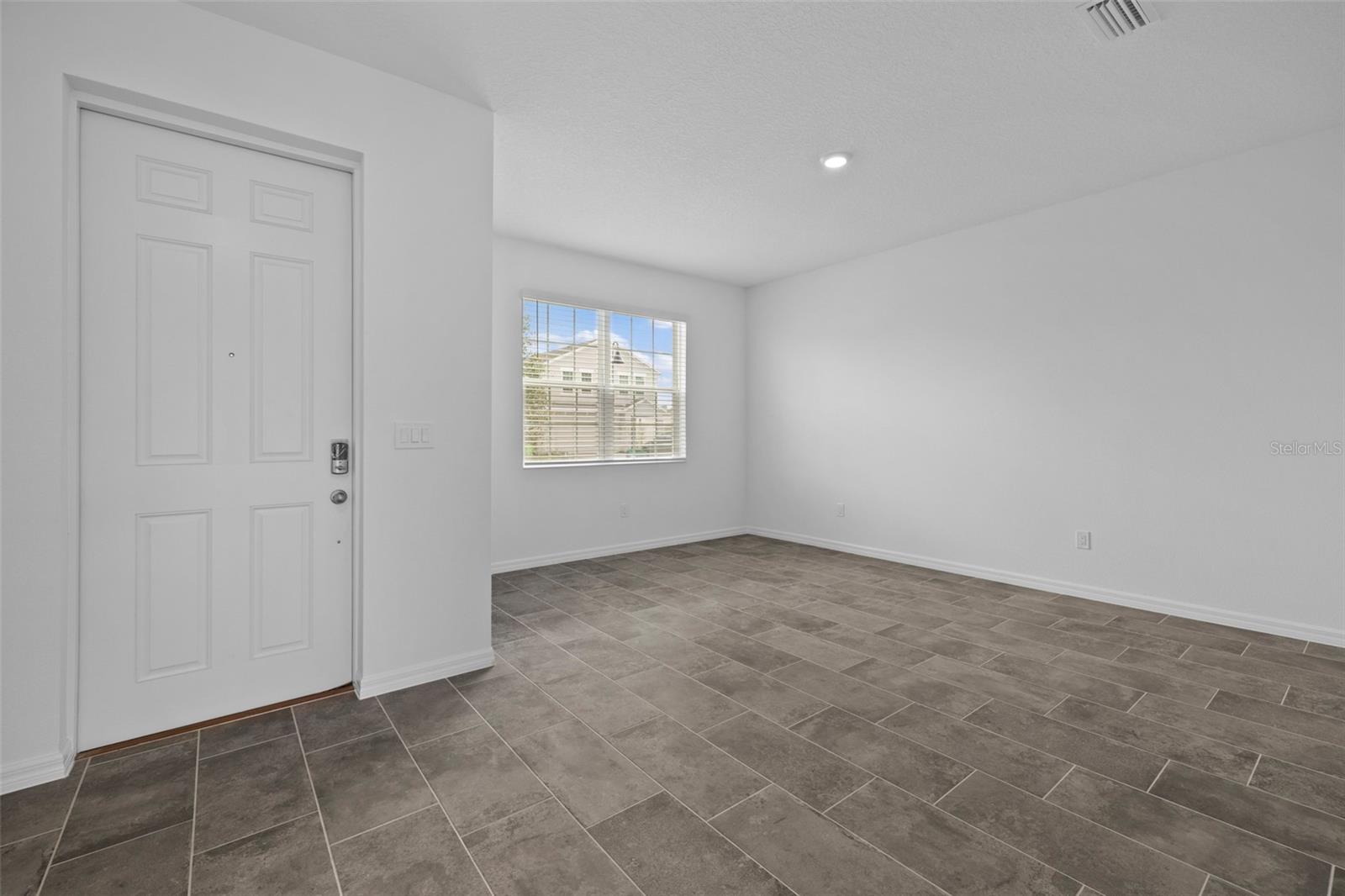 1197 HAPPY FOREST LOOP