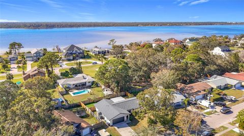 A home in OLDSMAR