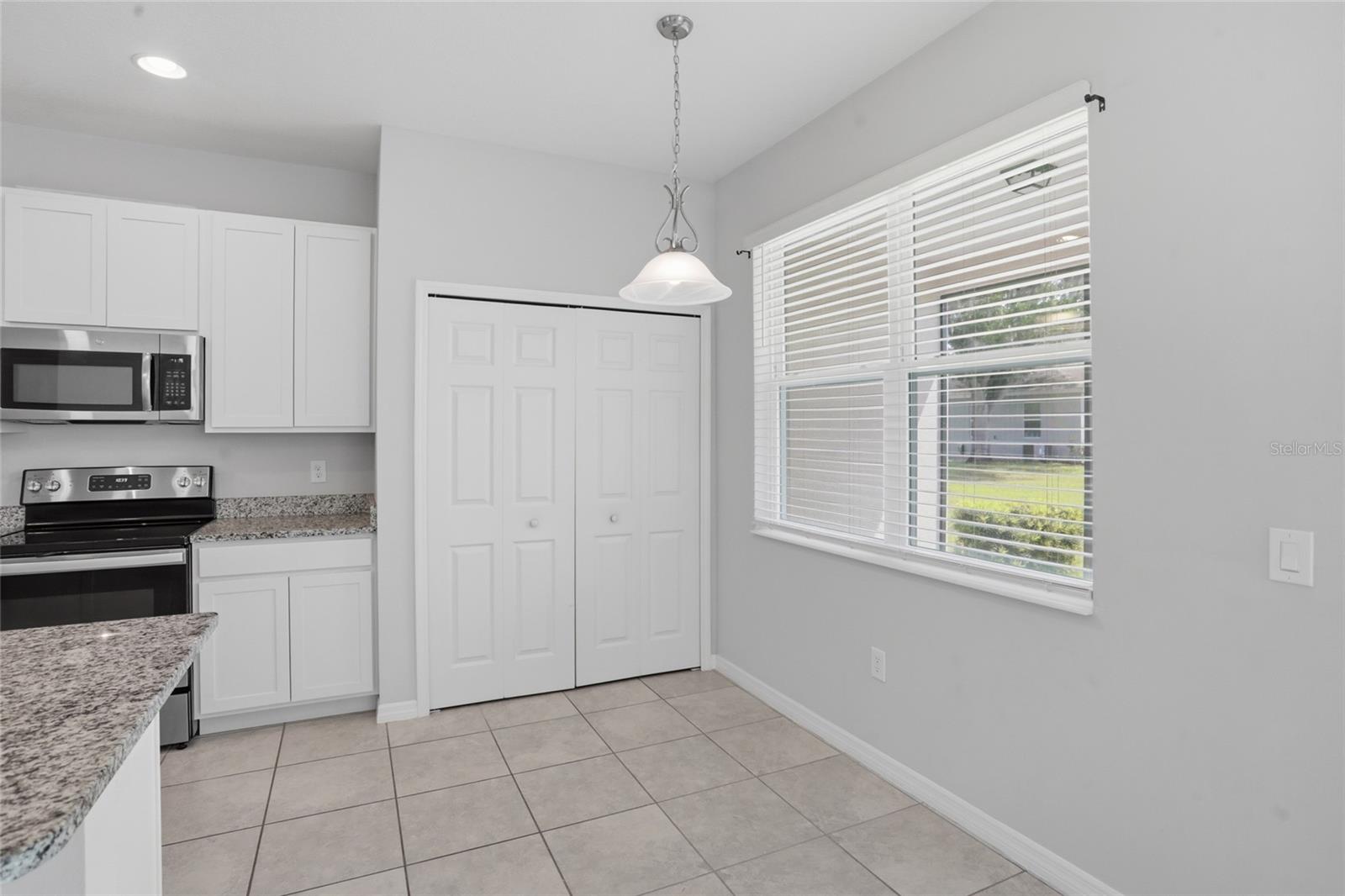 OAKTREE POINTE VILLAS - Residential