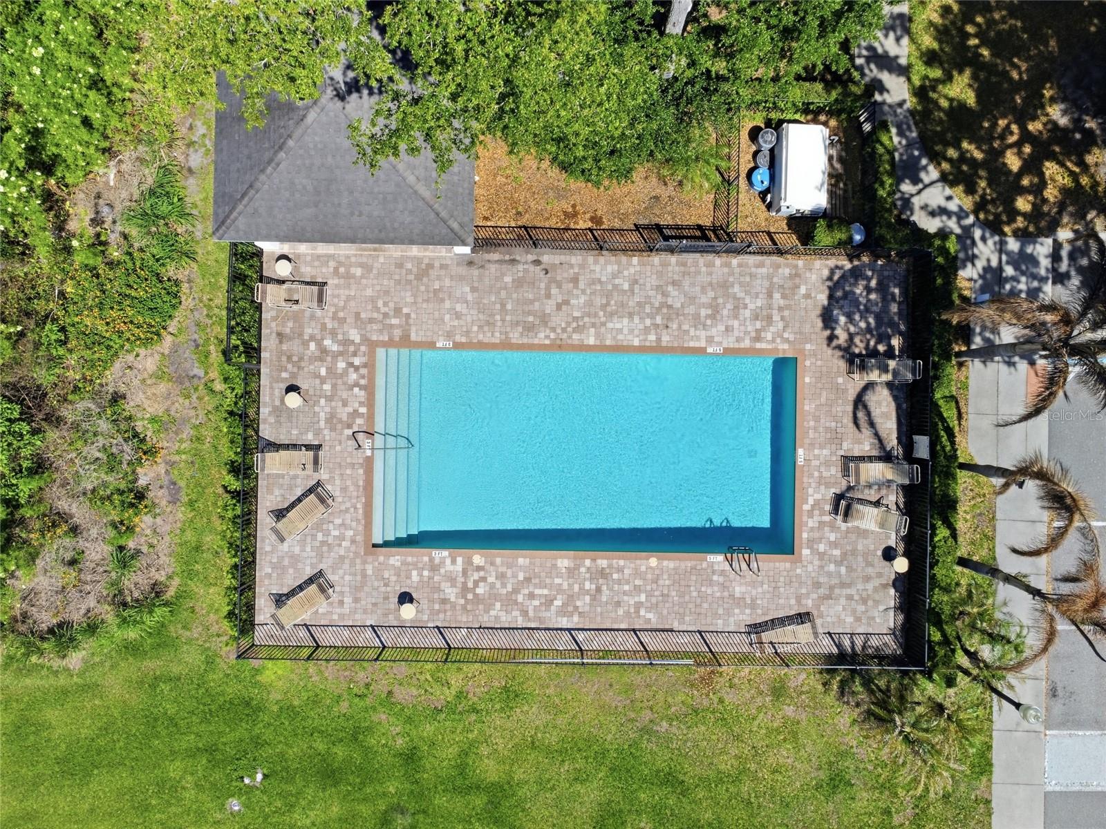 OAKTREE POINTE VILLAS - Residential