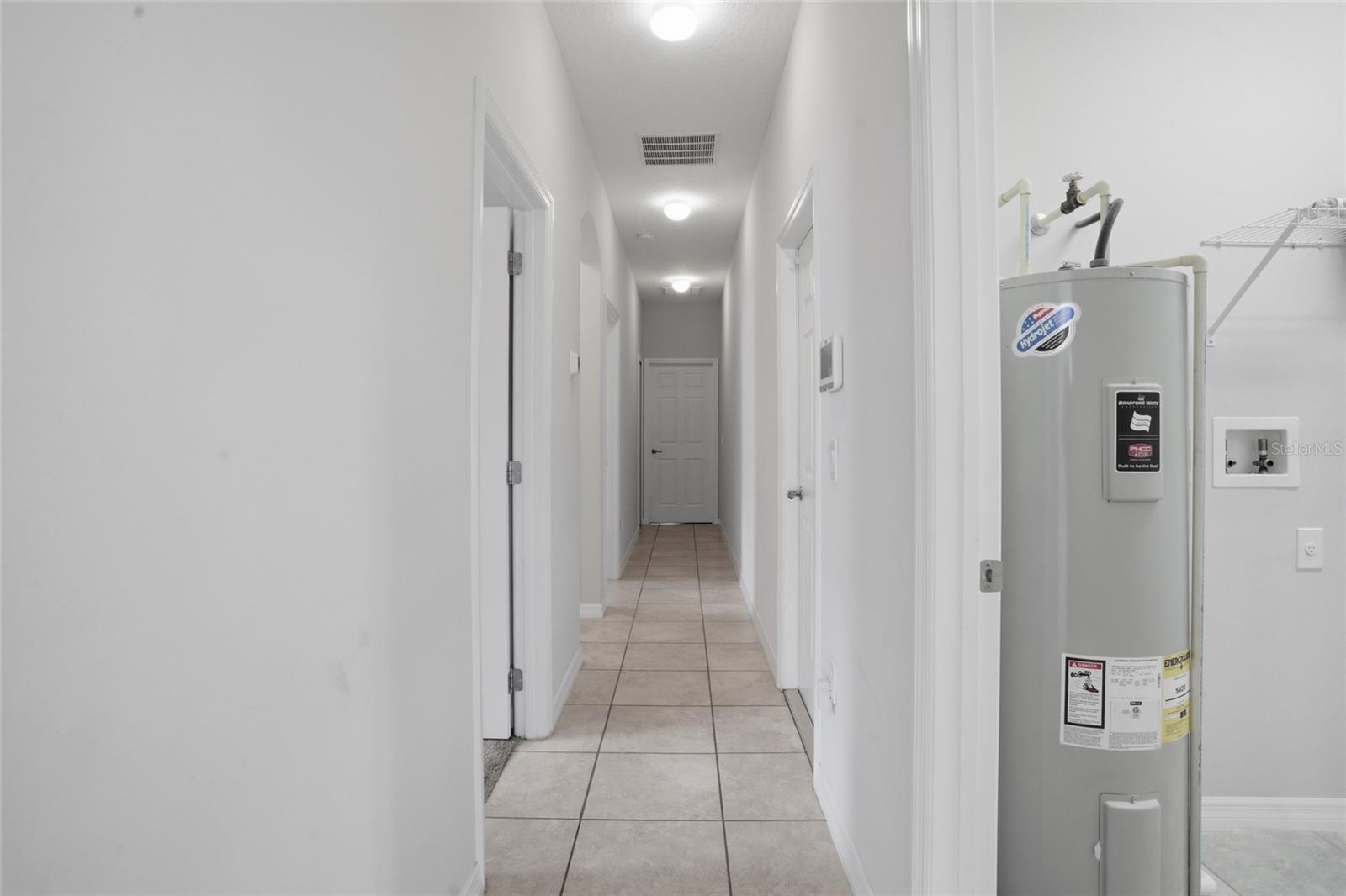 OAKTREE POINTE VILLAS - Residential