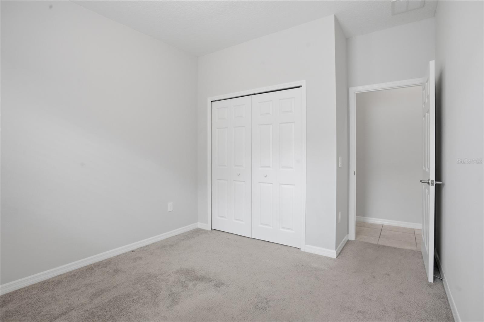 OAKTREE POINTE VILLAS - Residential