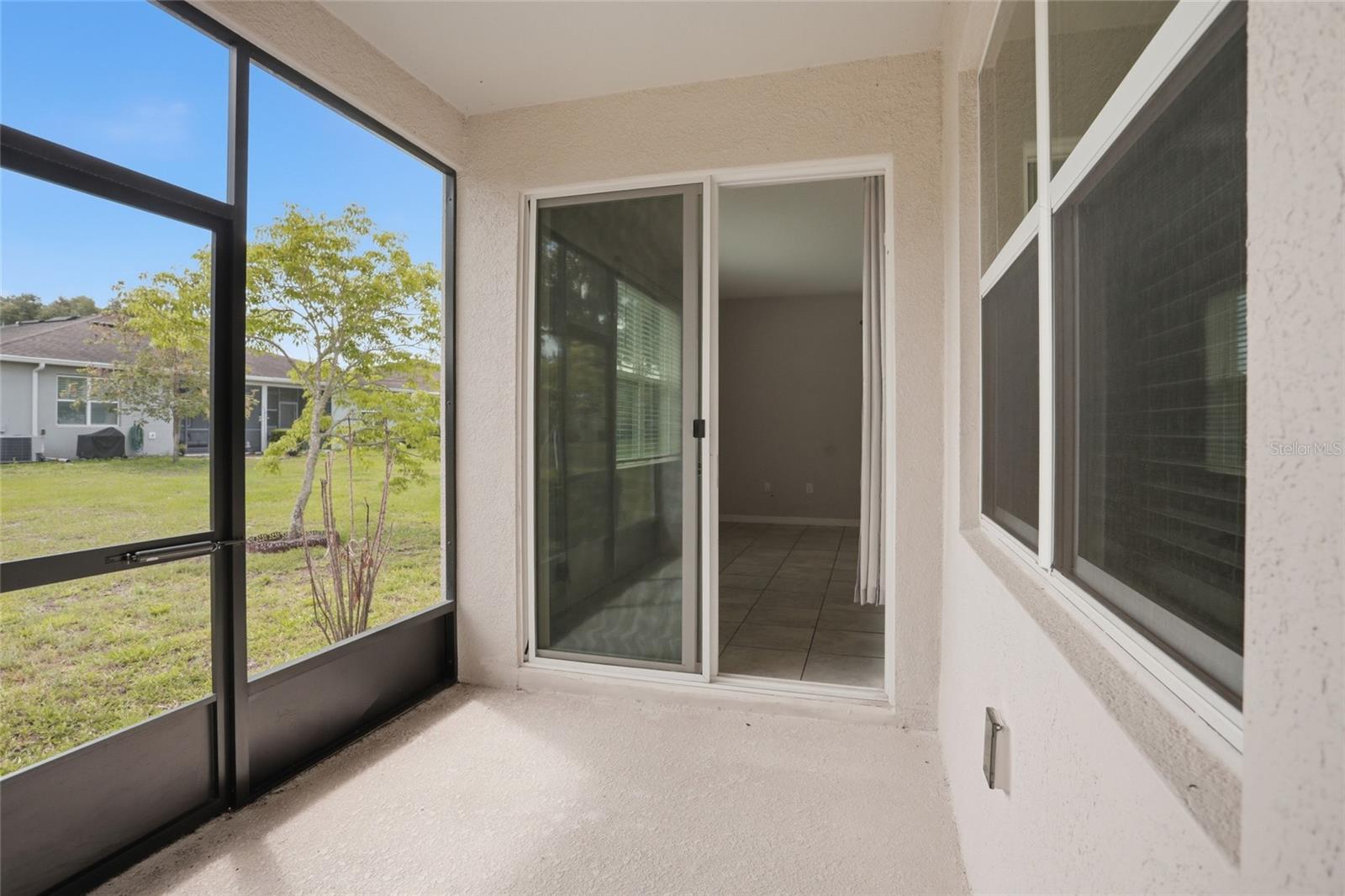 OAKTREE POINTE VILLAS - Residential