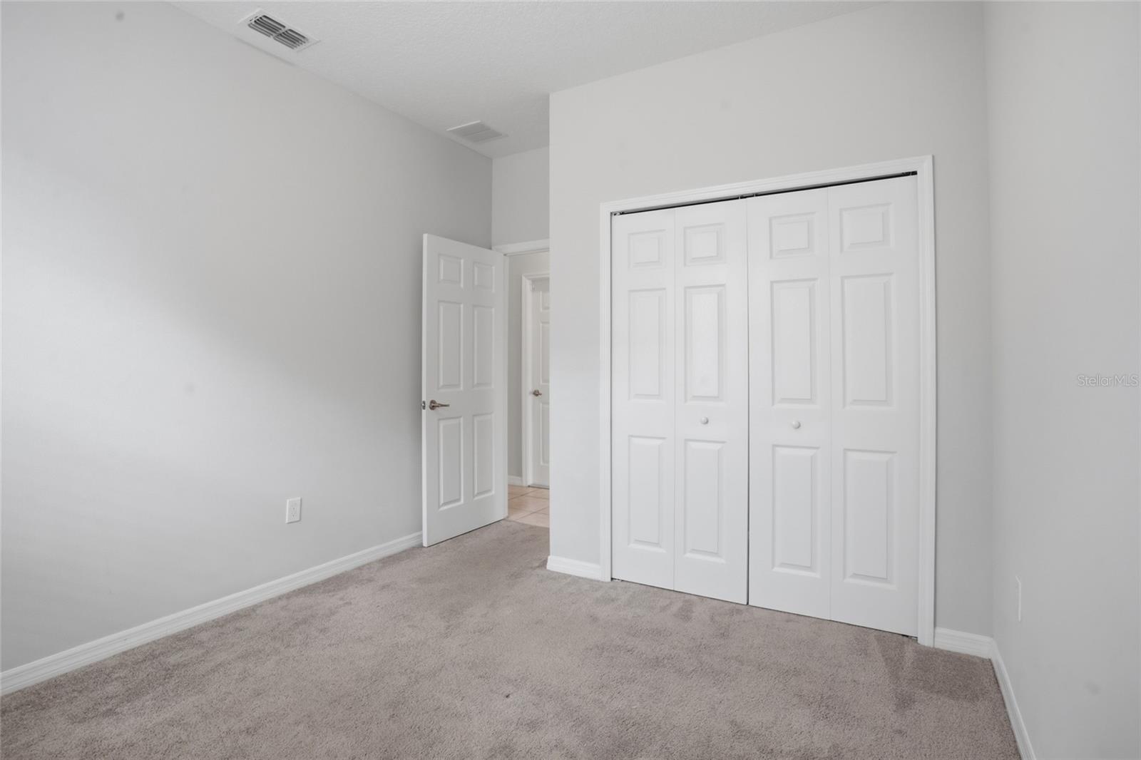 OAKTREE POINTE VILLAS - Residential