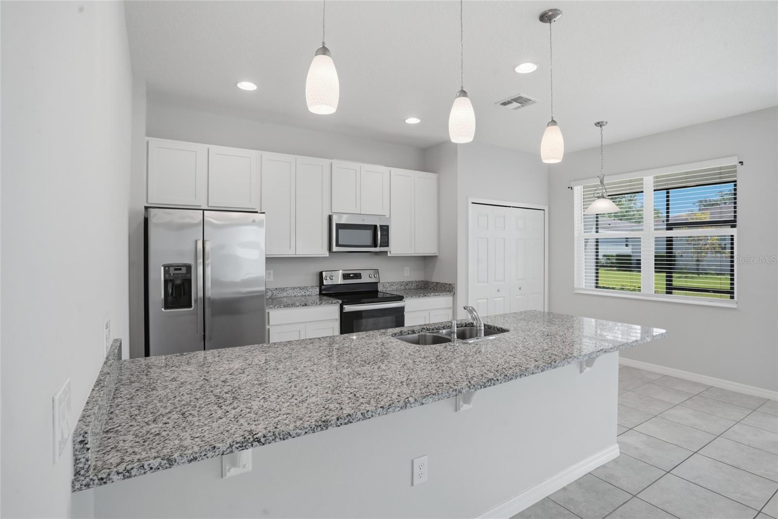 OAKTREE POINTE VILLAS - Residential