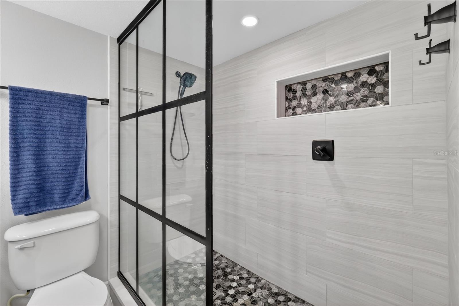 MOUNT DORA SOUTHERN OAKS CONDO - Residential