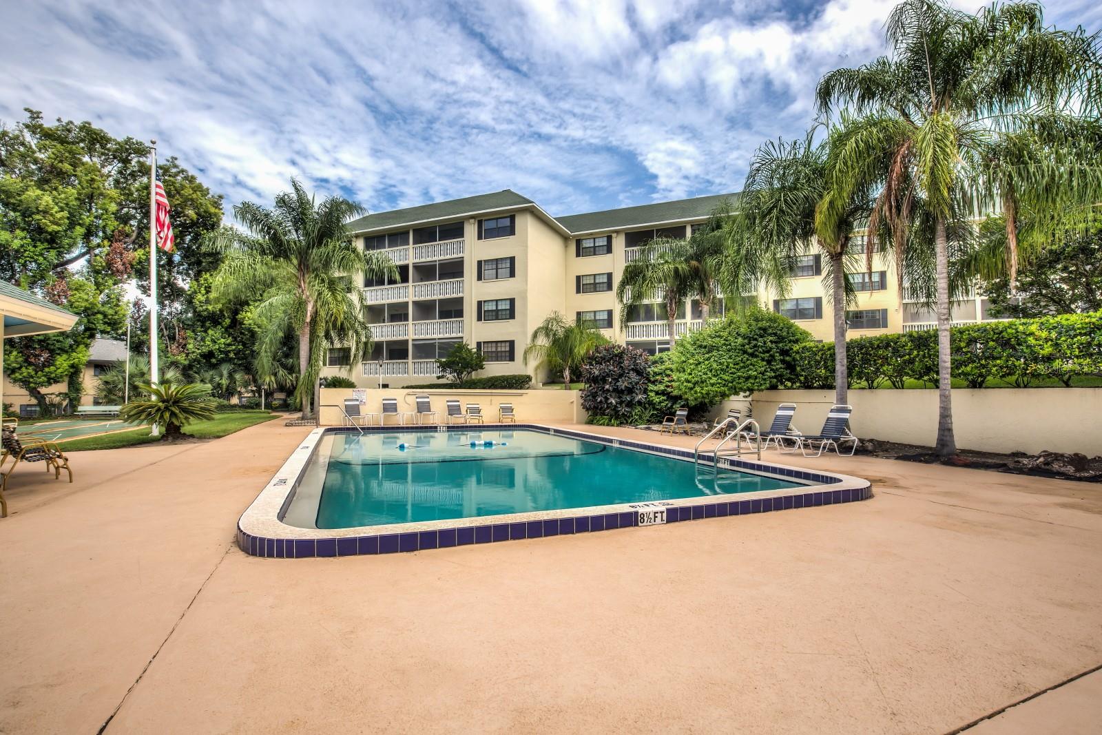 MOUNT DORA SOUTHERN OAKS CONDO - Residential