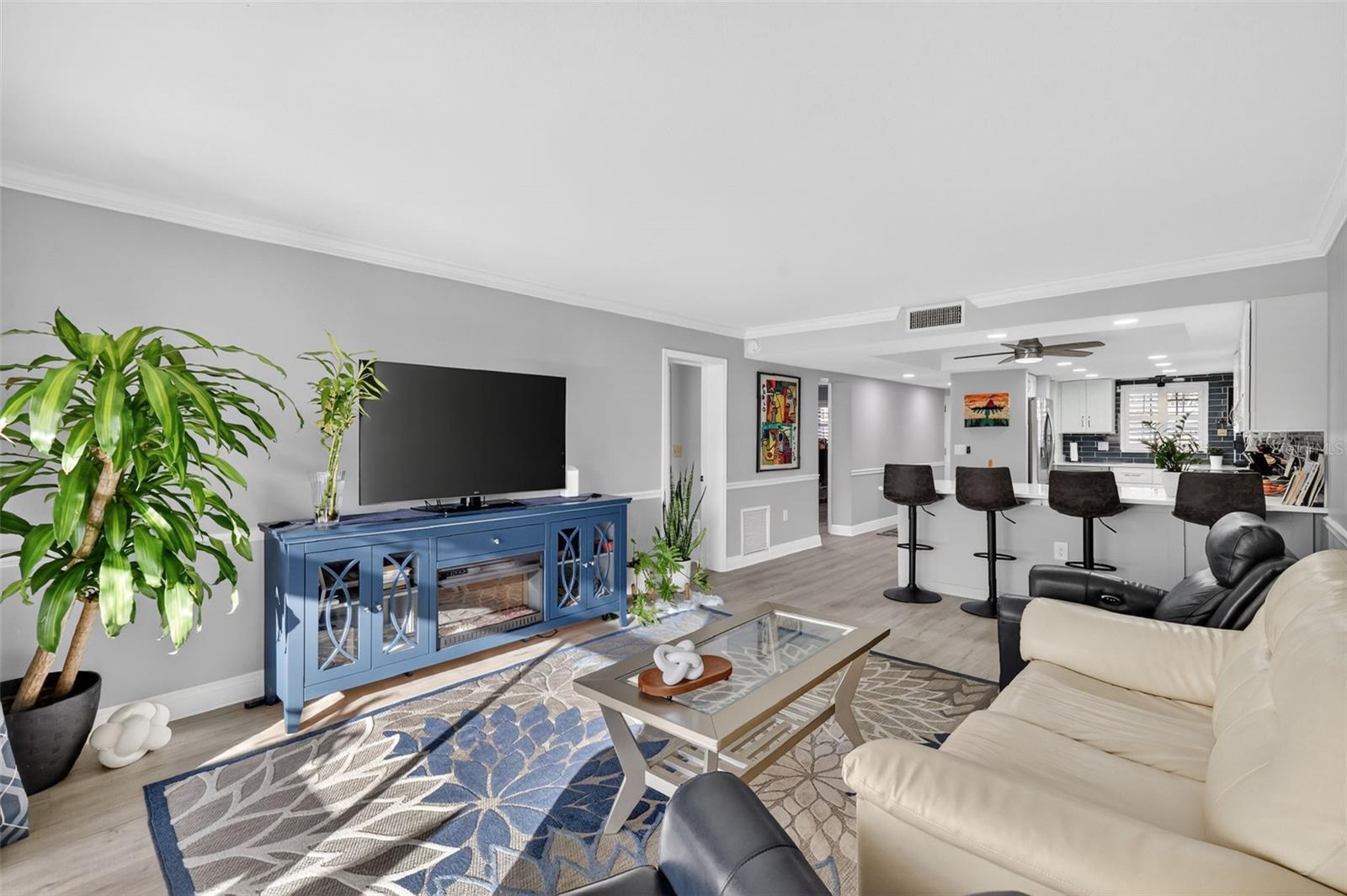 MOUNT DORA SOUTHERN OAKS CONDO - Residential