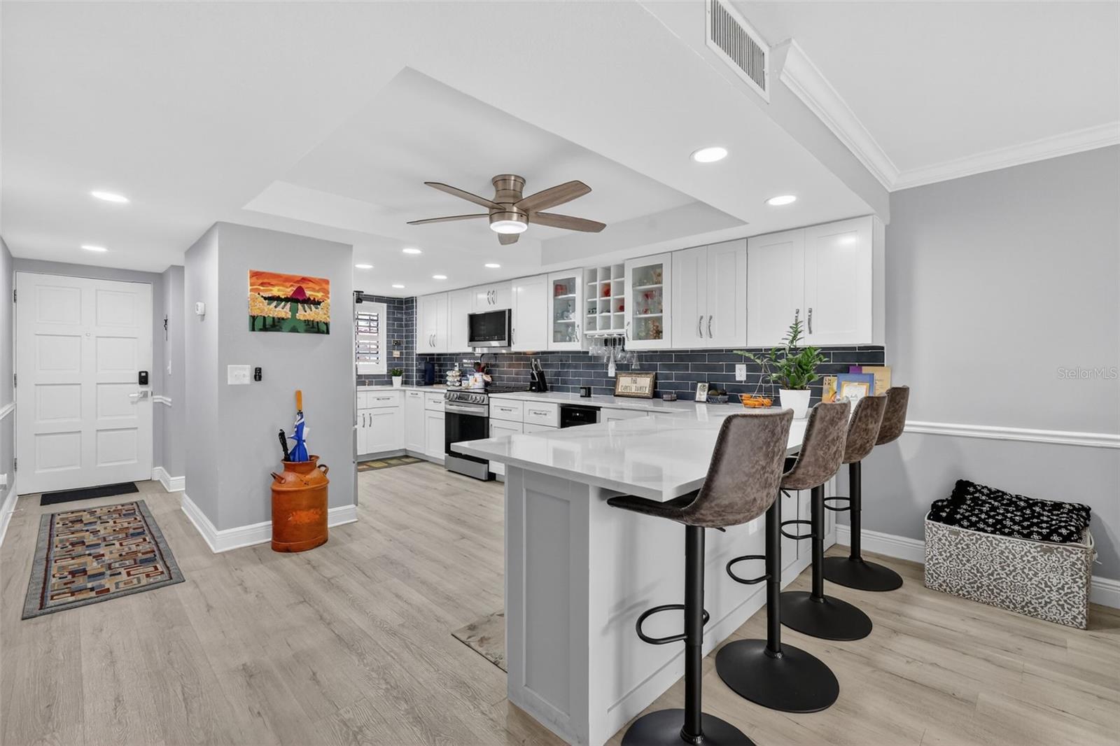 MOUNT DORA SOUTHERN OAKS CONDO - Residential