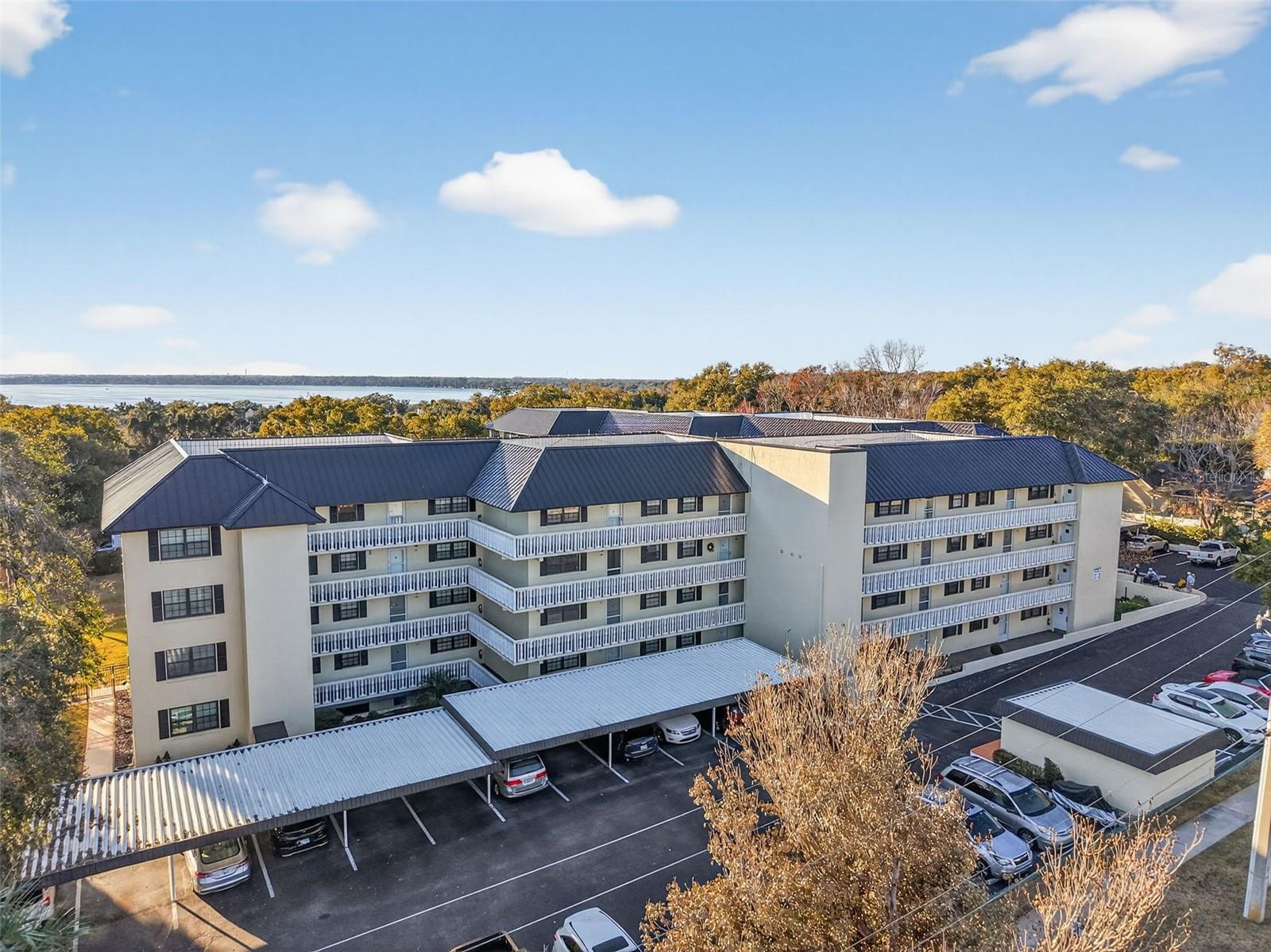 MOUNT DORA SOUTHERN OAKS CONDO - Residential