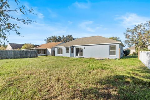 A home in WINTER HAVEN