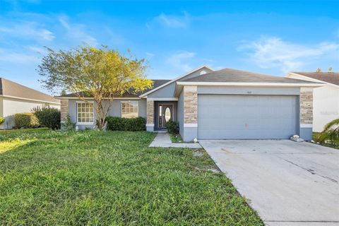 A home in WINTER HAVEN