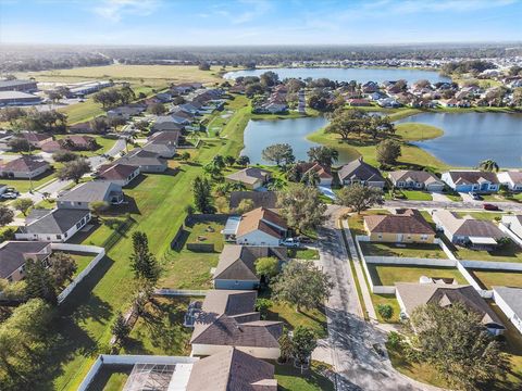 A home in WINTER HAVEN