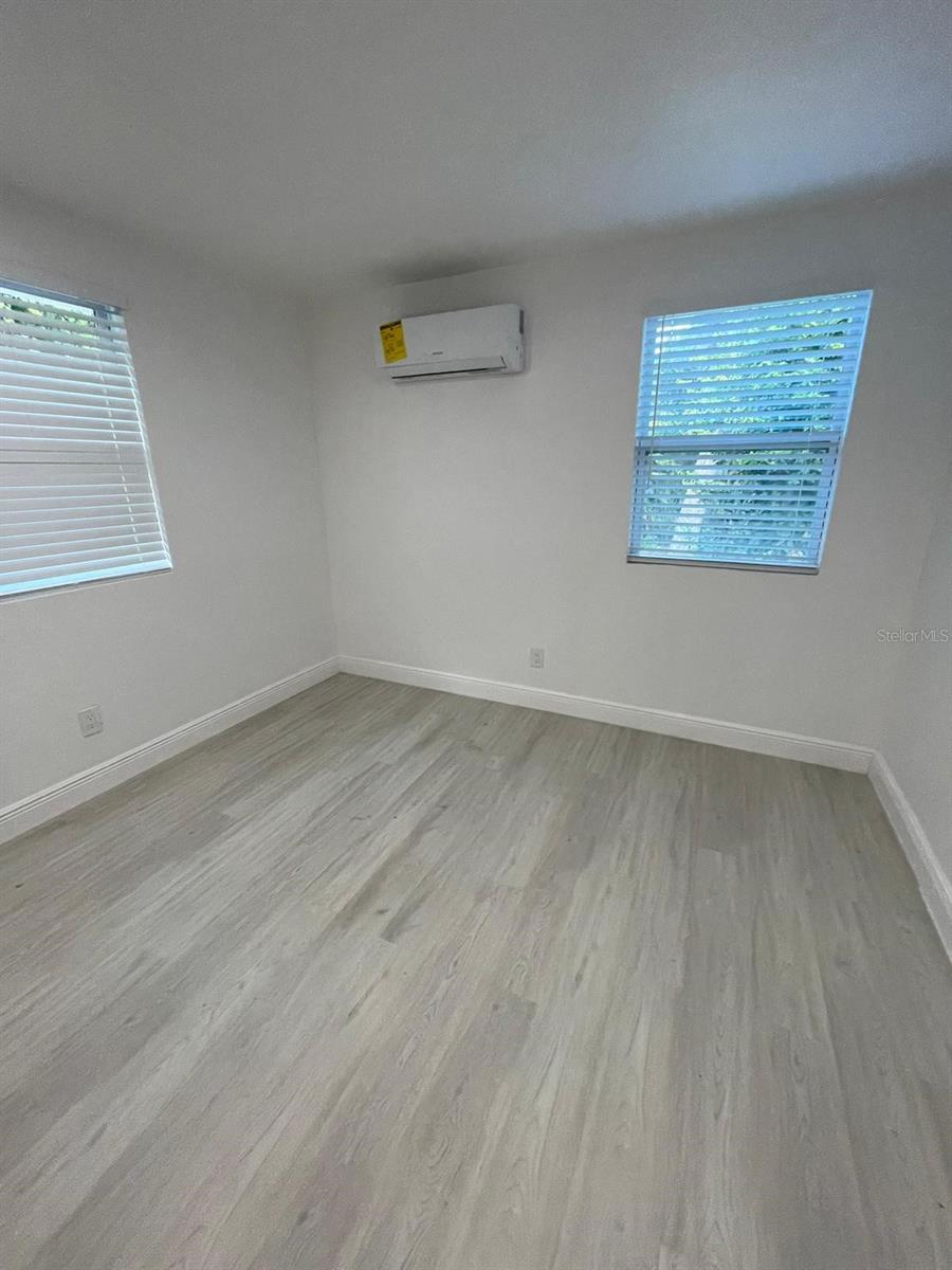 HILLCREST - Residential