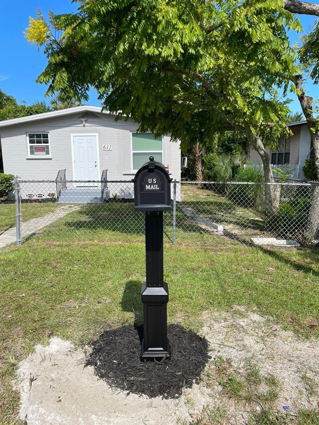 Photo of 611 Westmoreland Road, Daytona Beach, FL 32114 (MLS # O6356459)