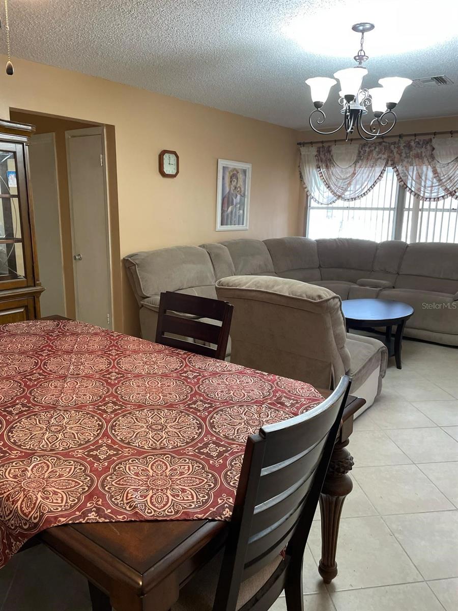 2113 GREENBRIAR BOULEVARD