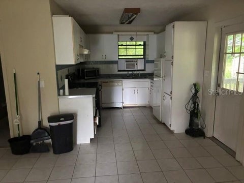 Tiny photo for 1801 NE 14th Avenue, Ocala, FL 34470 (MLS # OM731955)