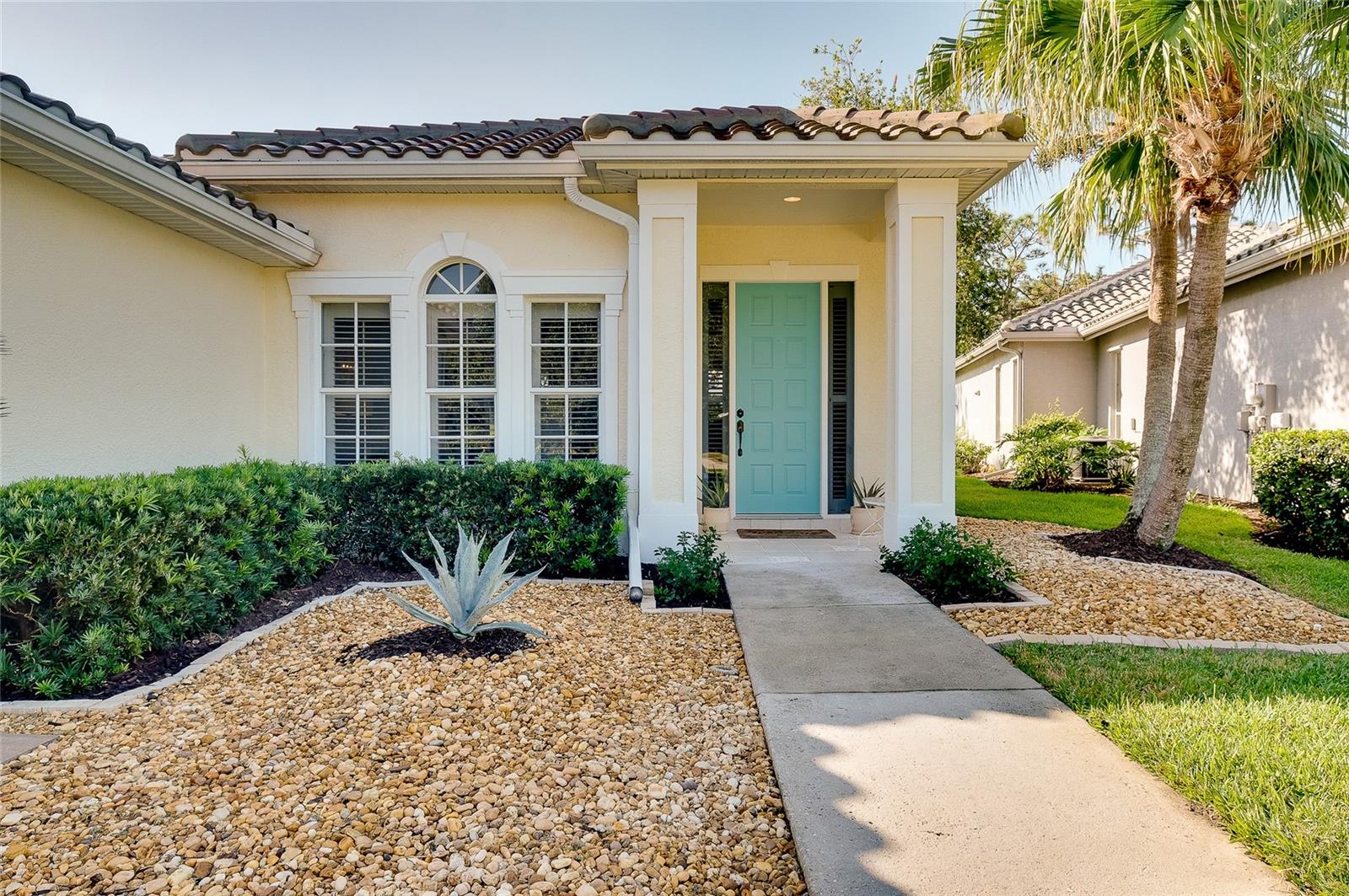 Casas a venda 1 - Jen Dantas 10142 GLENMORE AVENUE