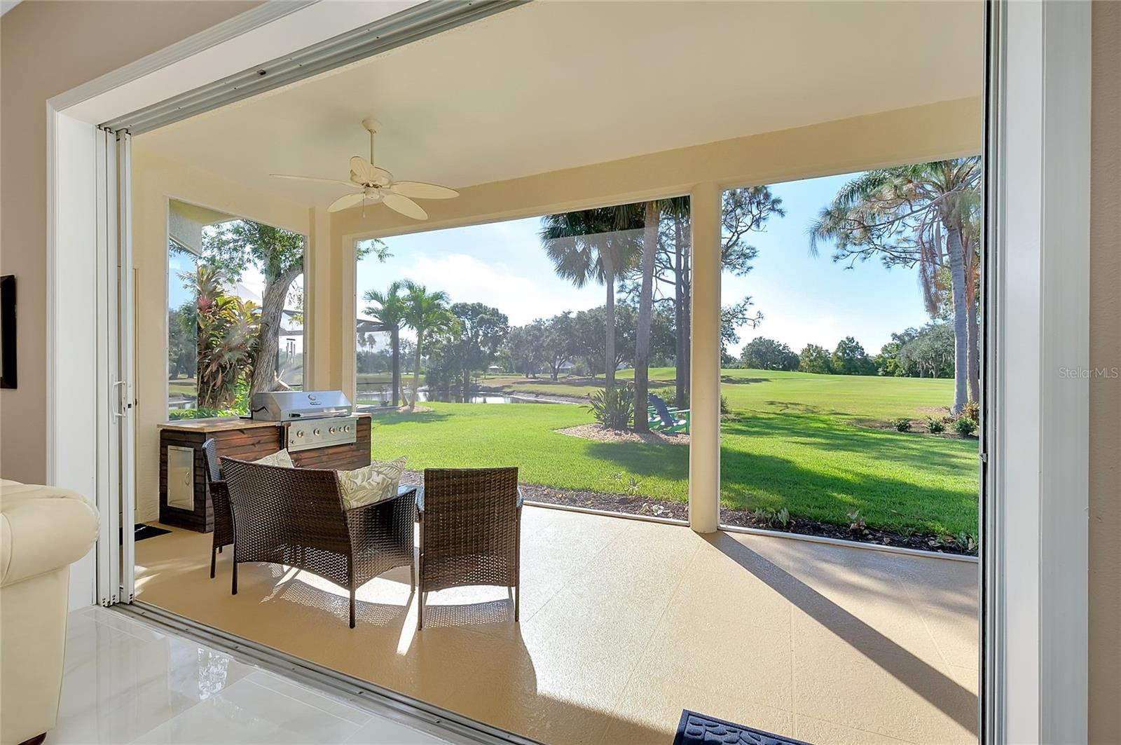 Casas a venda 2 - Jen Dantas 10142 GLENMORE AVENUE