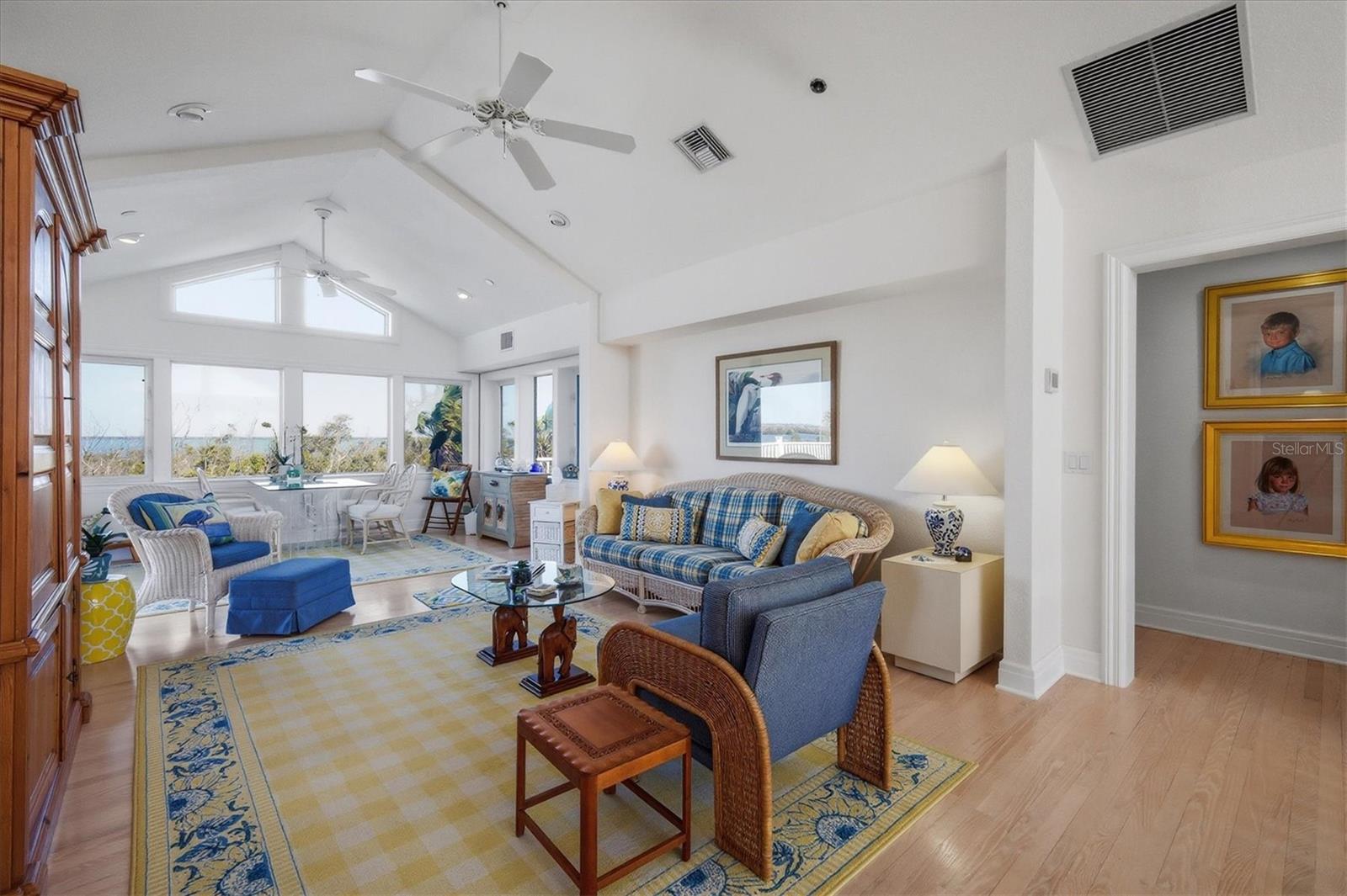 EAST SHORE ACRES - Residential