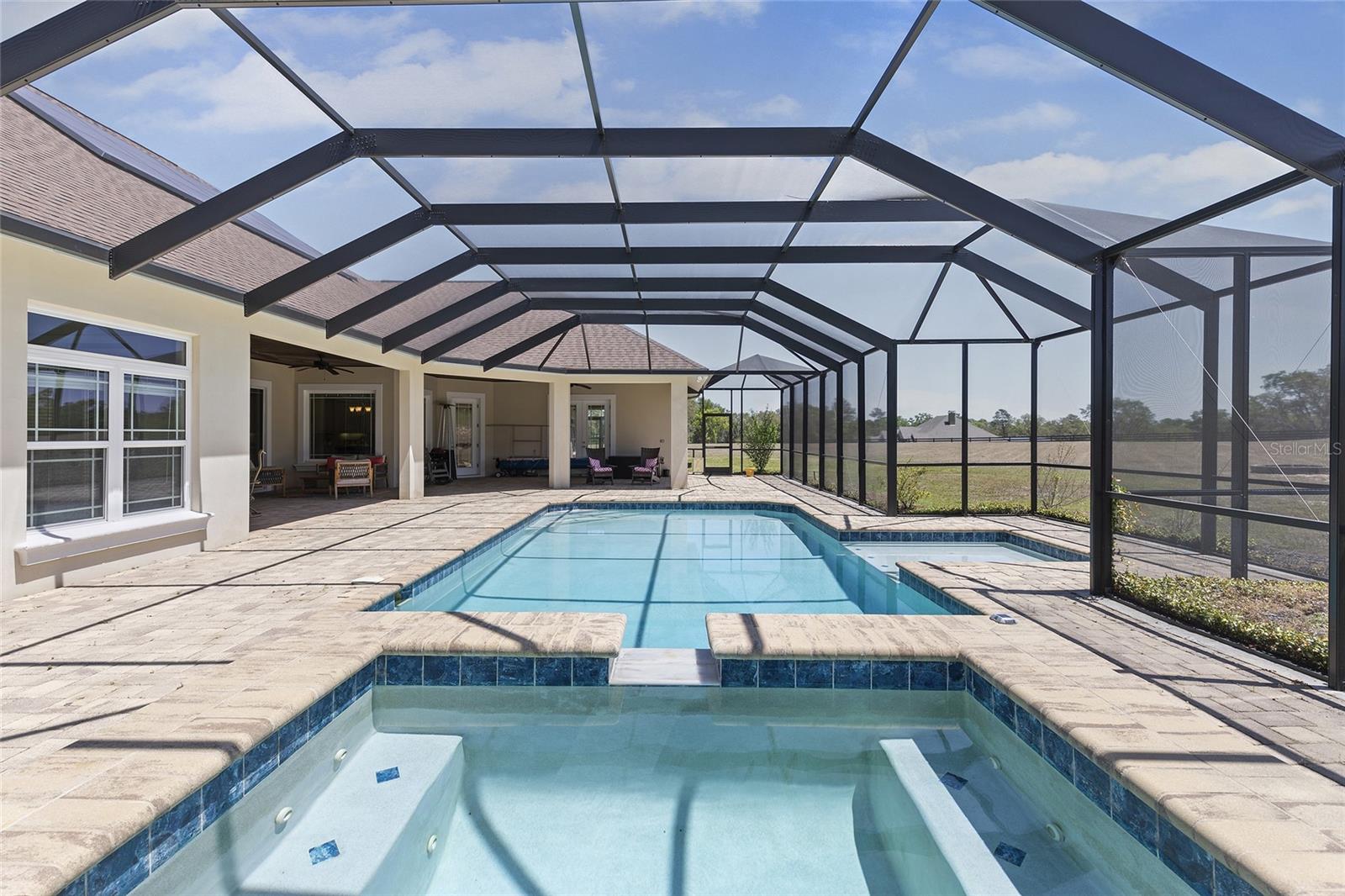 41522 SADDLE RIDGE LANE
