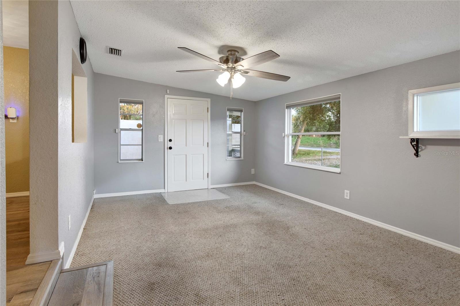 ACREAGE - Residential