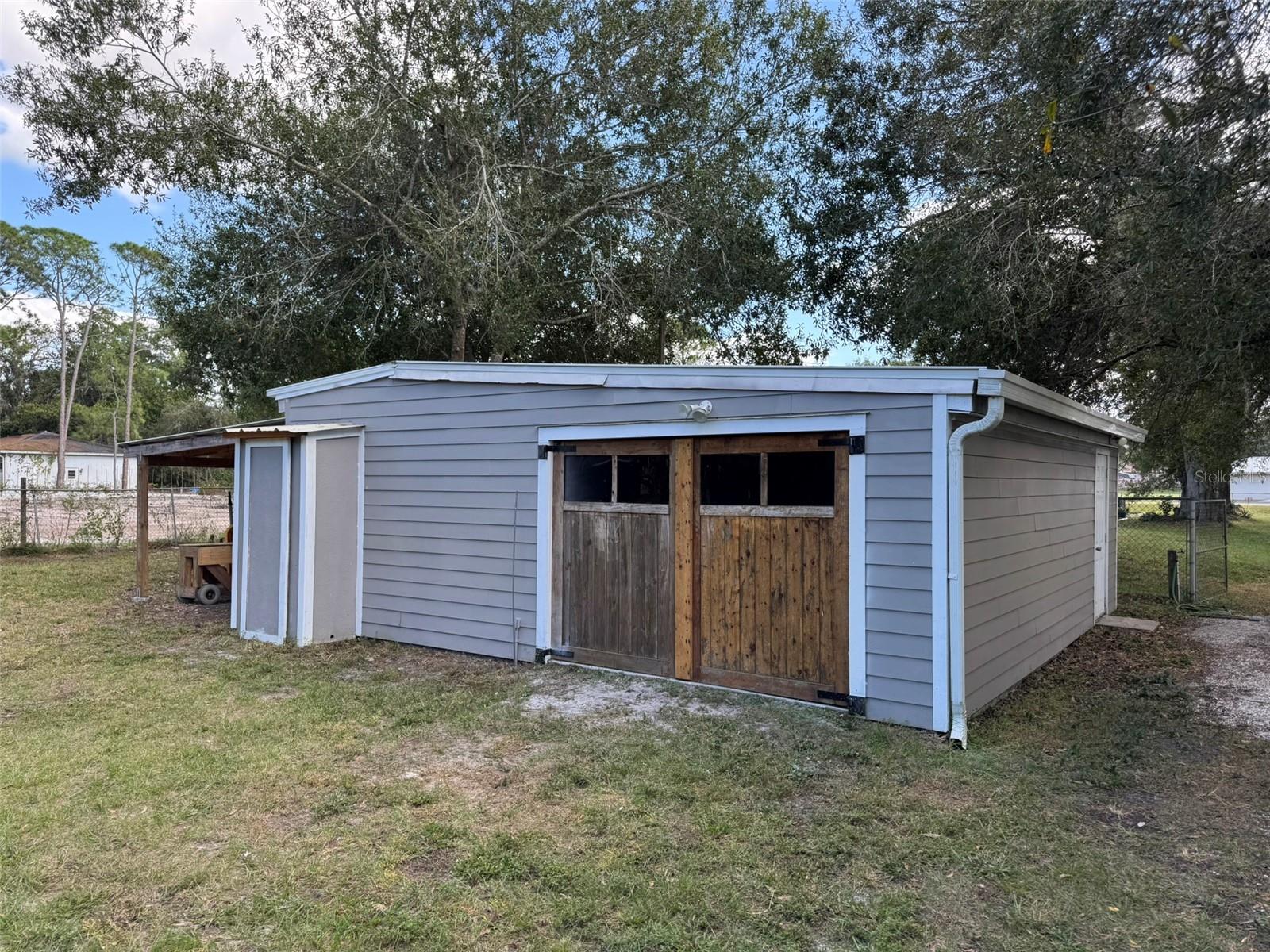 ACREAGE - Residential