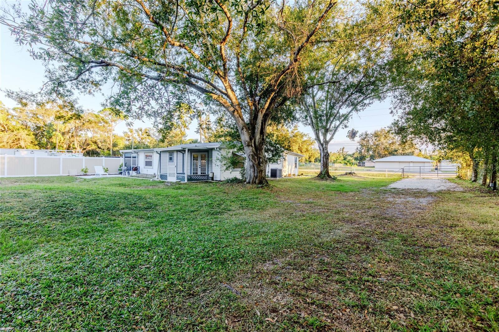 ACREAGE - Residential