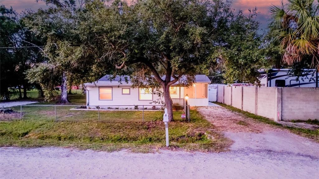 Photo of 3323 58th Avenue E, Bradenton, FL 34203 (MLS # A4668650)