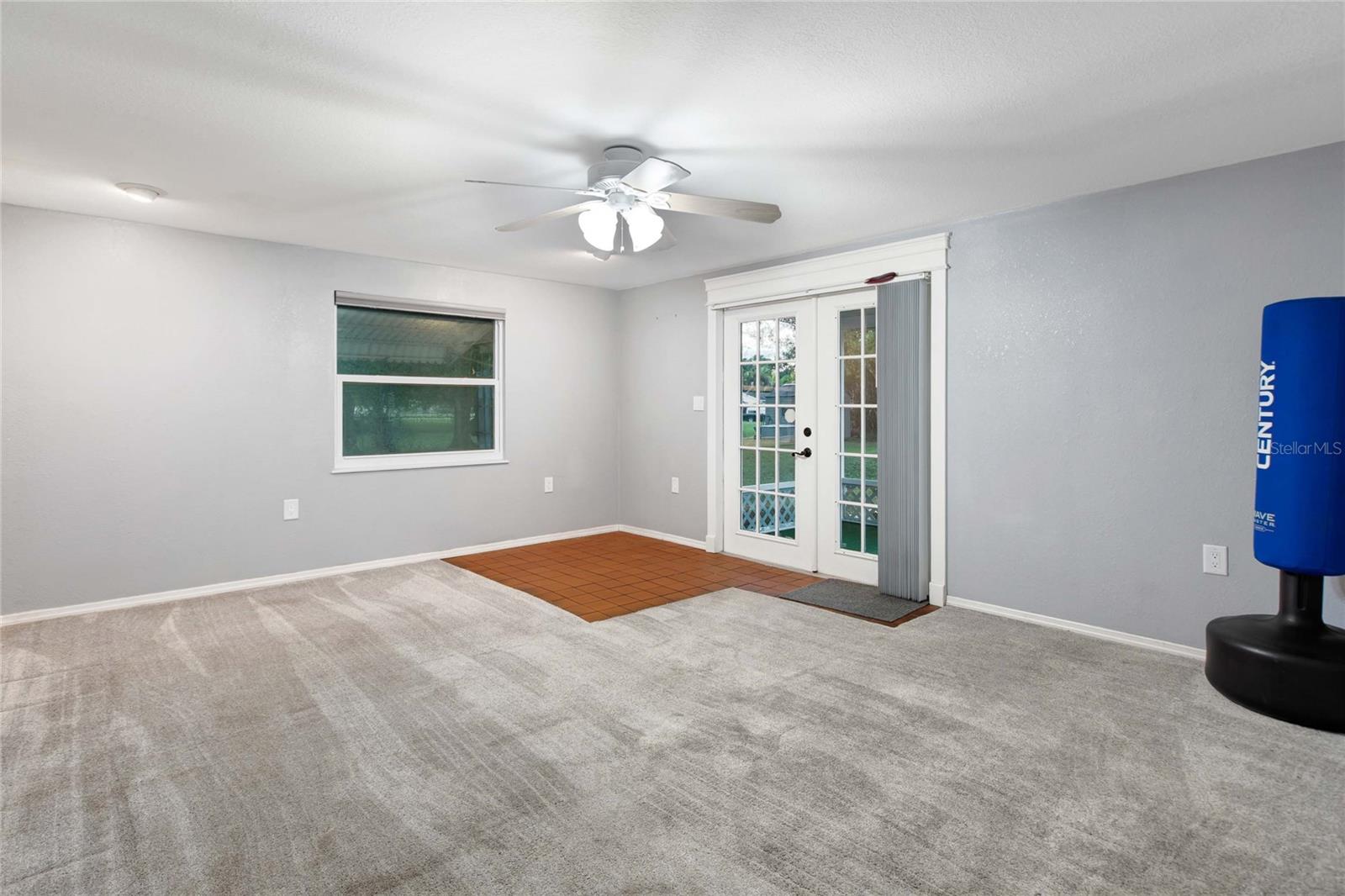 ACREAGE - Residential