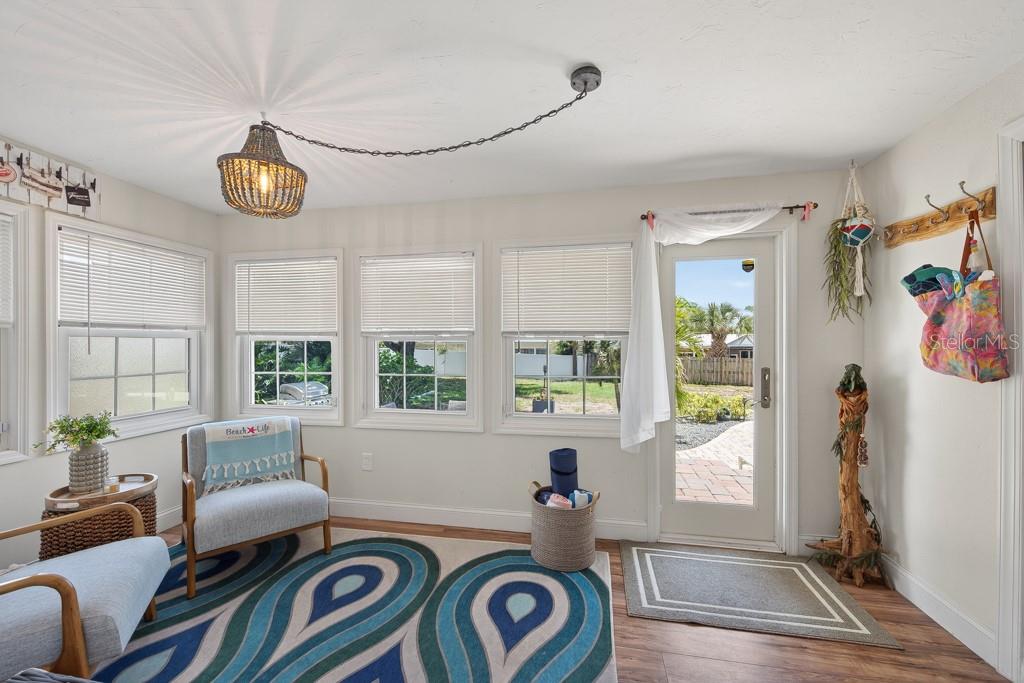 BAYVIEW ESTATES OF INDIAN ROCKS 5TH ADD - Residential