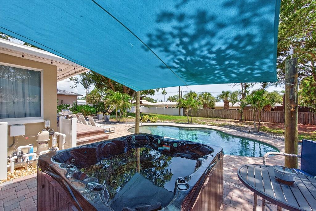BAYVIEW ESTATES OF INDIAN ROCKS 5TH ADD - Residential