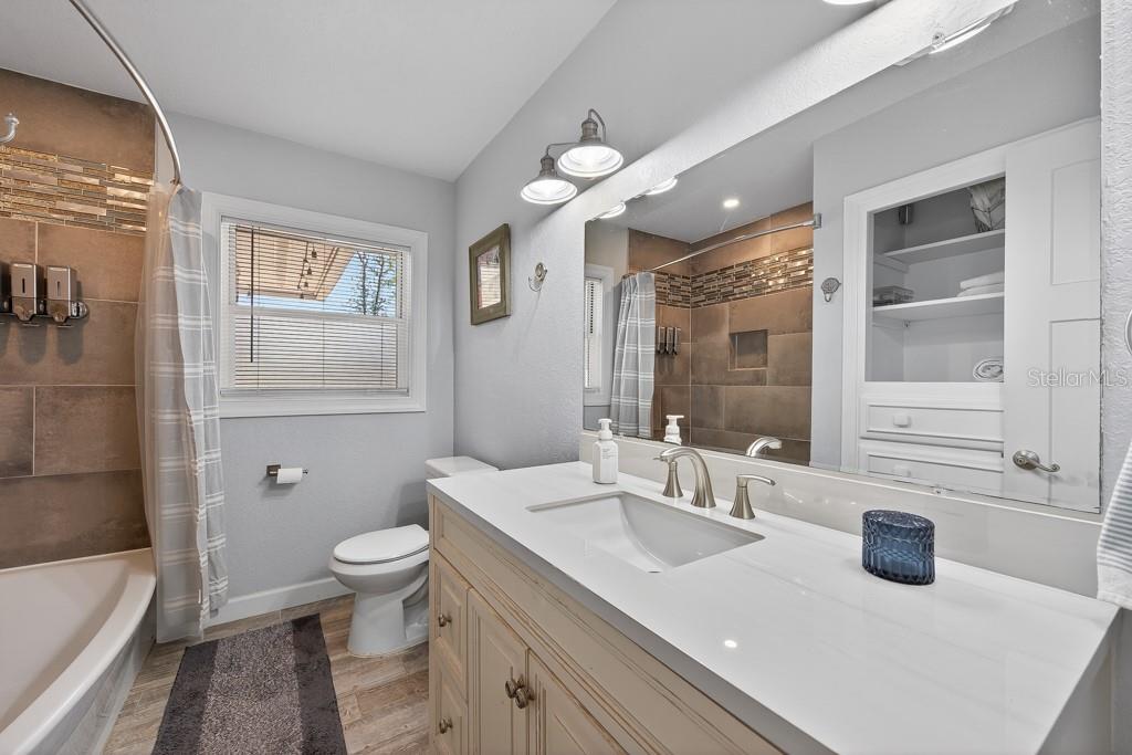 BAYVIEW ESTATES OF INDIAN ROCKS 5TH ADD - Residential