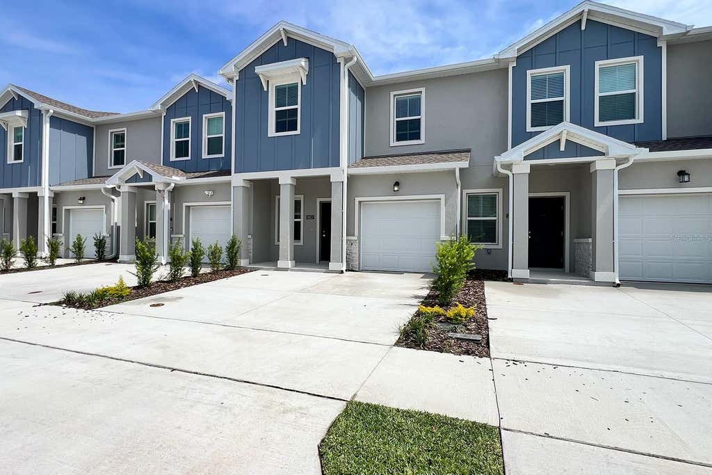 Photo of 2607 Skyline Loop, Kissimmee, FL 34758 (MLS # S5154947)