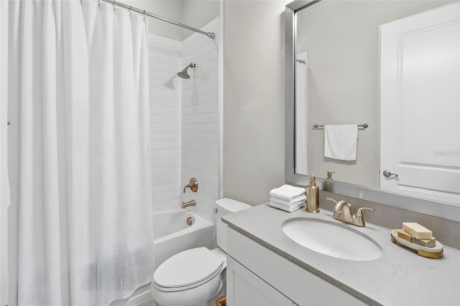 OAKMONT PH 4 PB 36 PG 83 - Residential