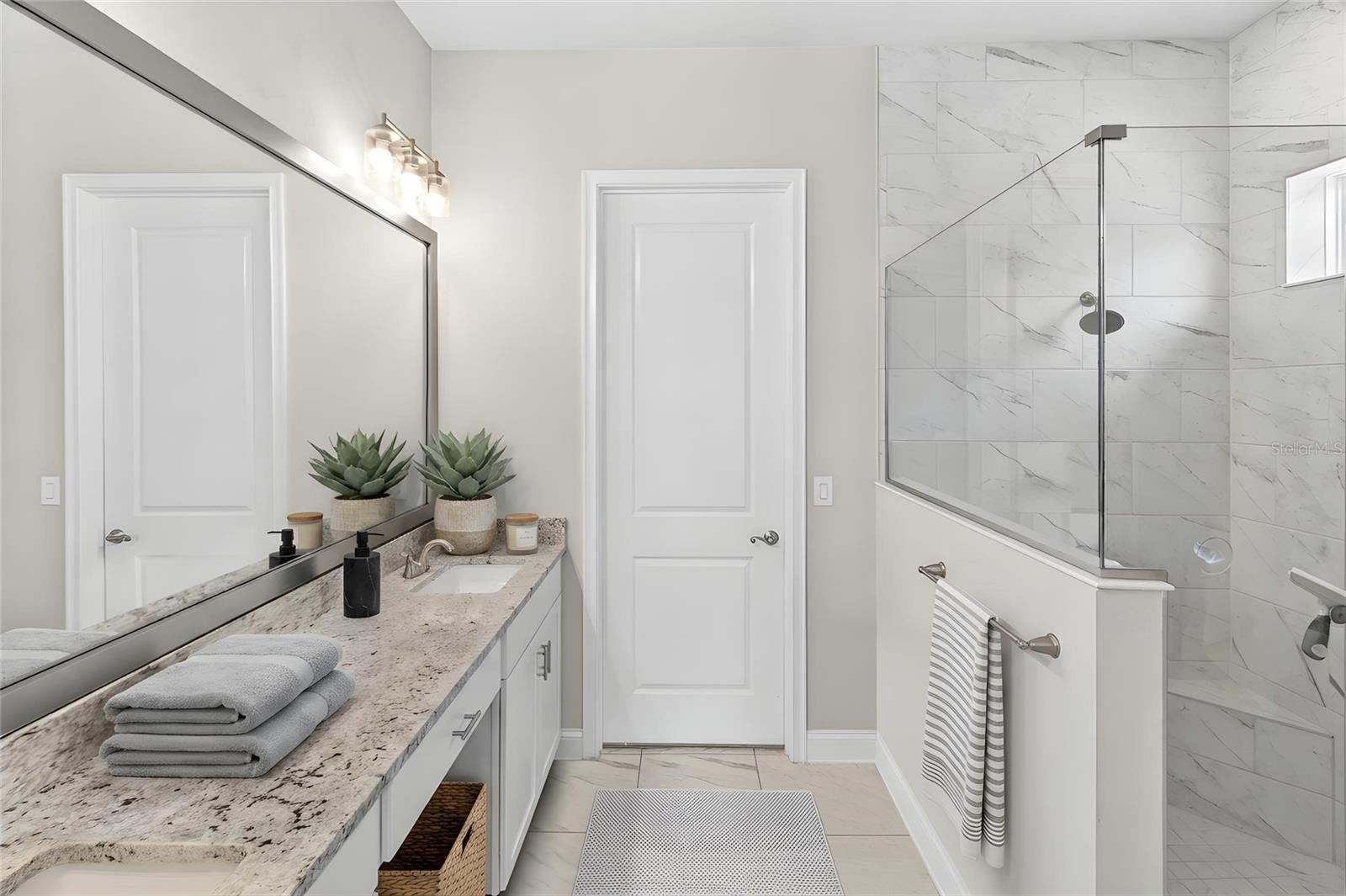 OAKMONT PH 4 PB 36 PG 83 - Residential