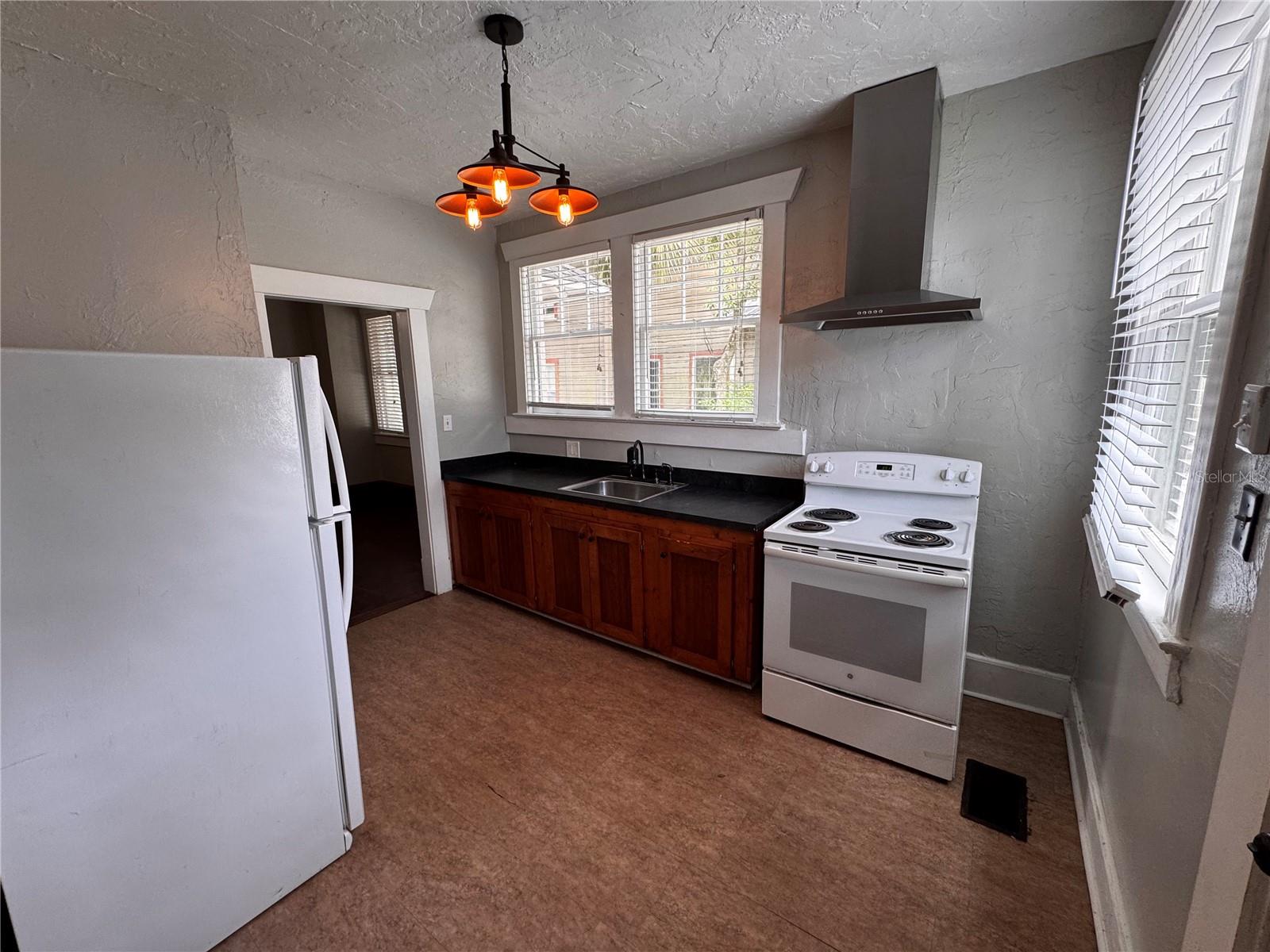 SMOCKS REDIV - Residential Lease