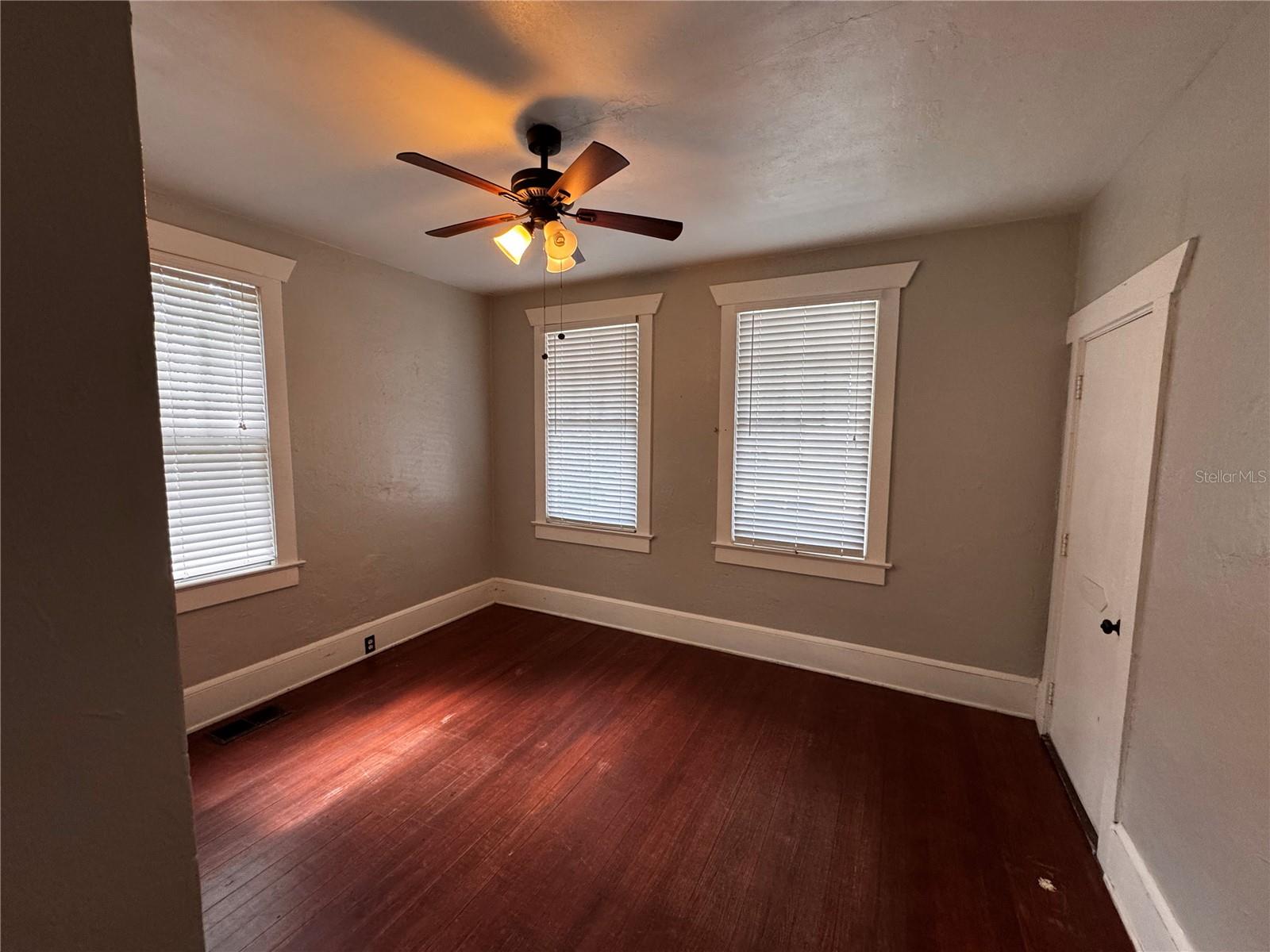 SMOCKS REDIV - Residential Lease