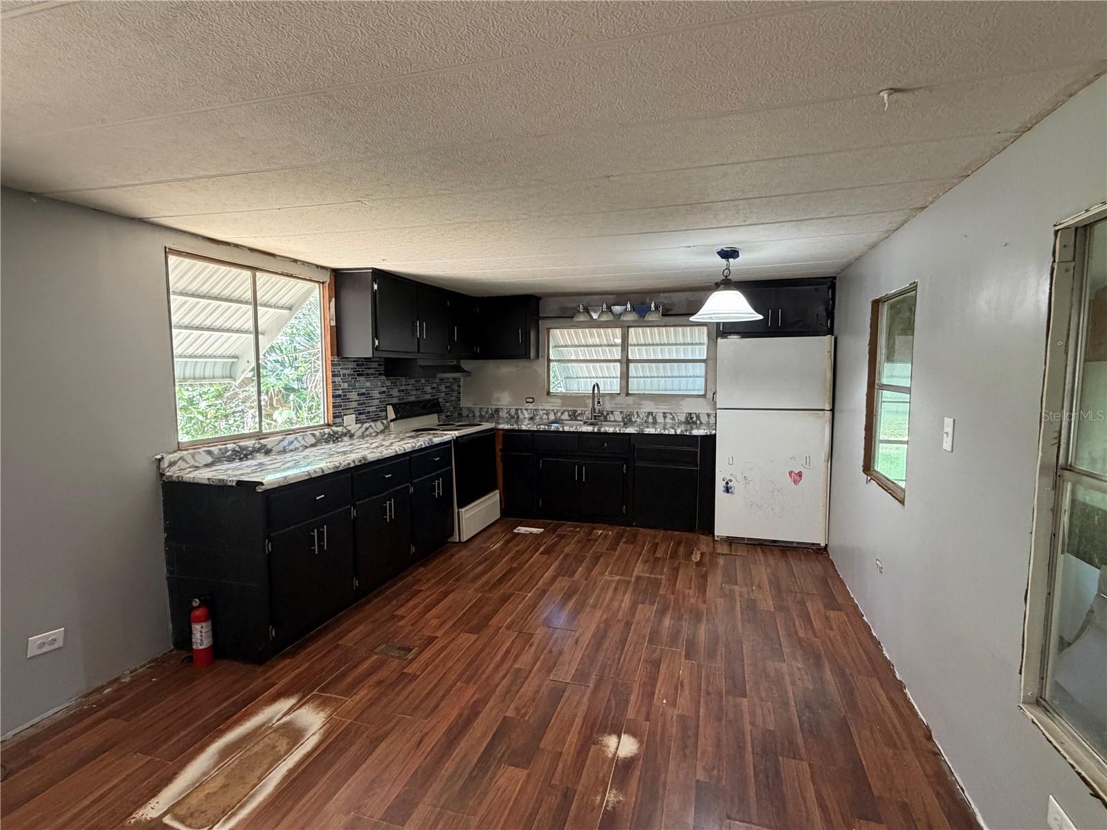 196 ROBINHOOD DRIVE