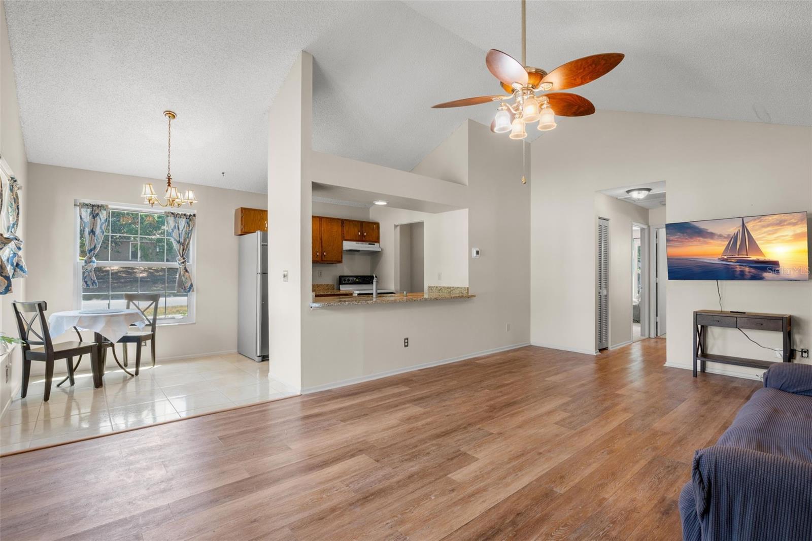 3753 MACKENZIE COURT
