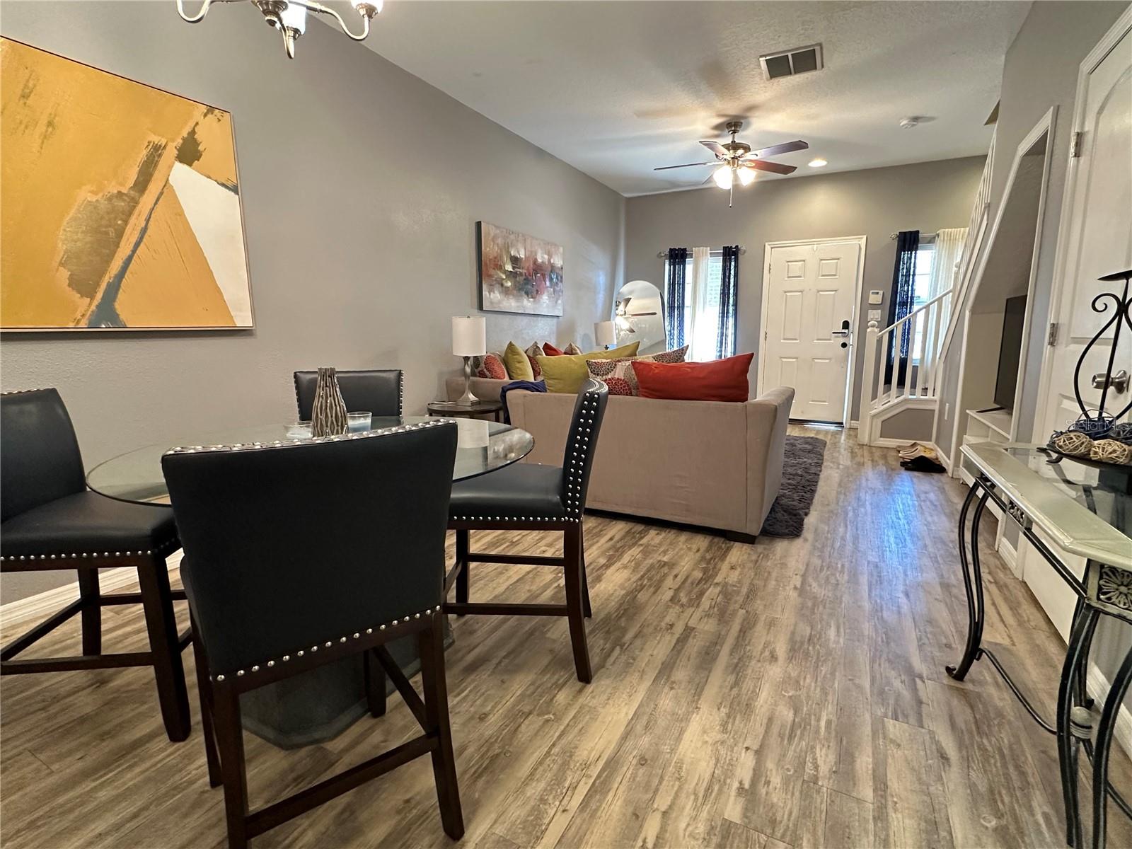 KINGS LAKE TWNHMS - Residential