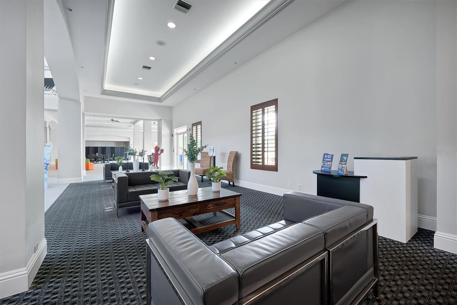 8303 RESORT - Residential