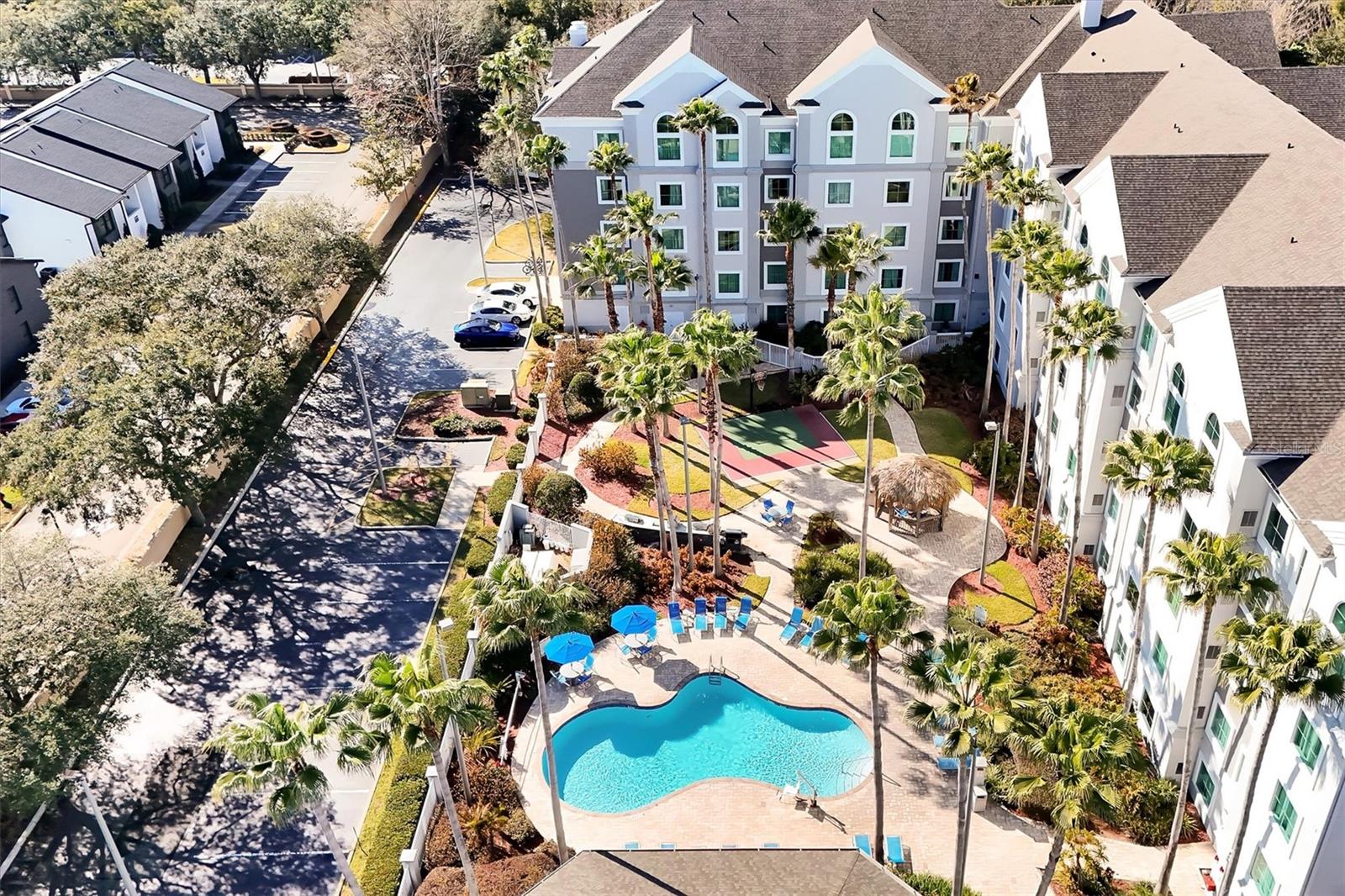 8303 RESORT - Residential